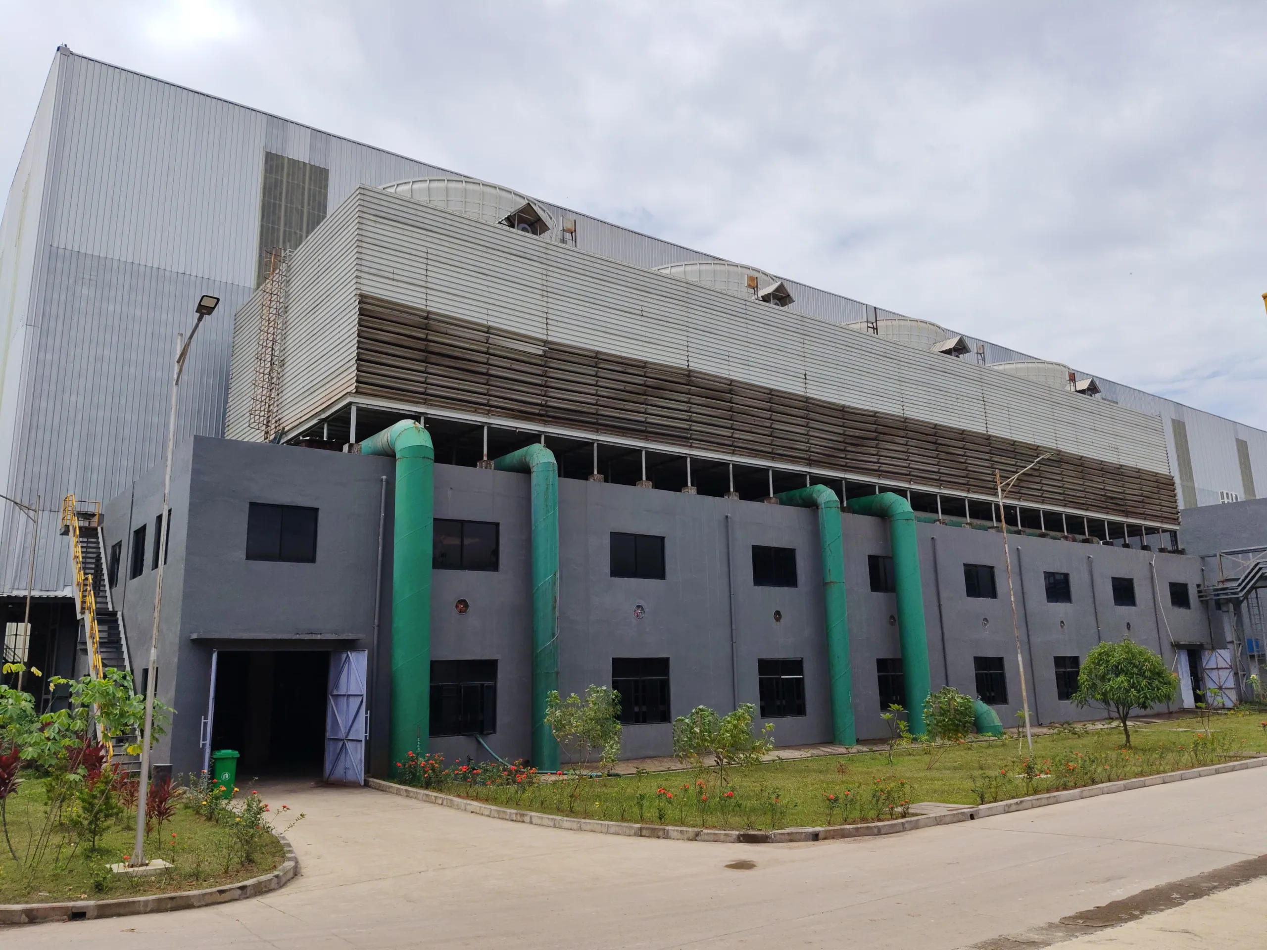 FRP Cooling Tower vs Closed Circuit Cooling Tower Guide